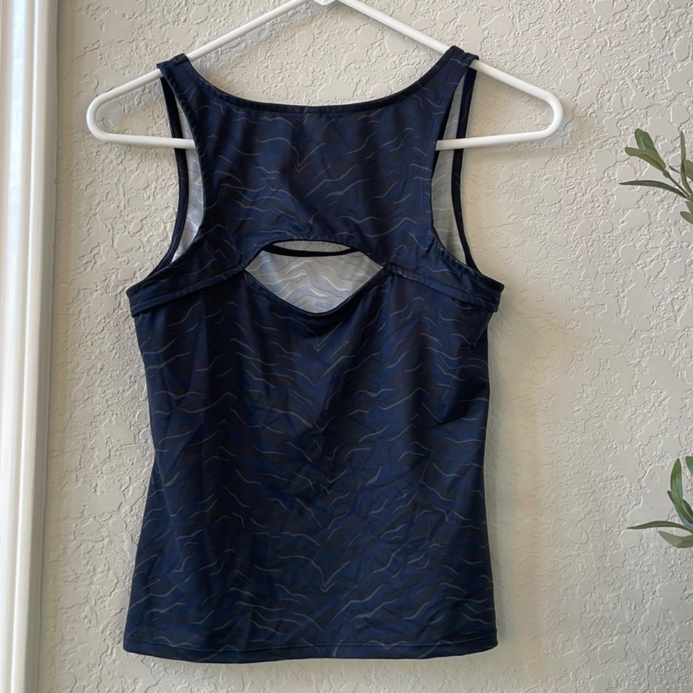 Victoria’s Secret Sport Athletic Classic Scoop Neck Tank Size Small - Picture 6 of 7